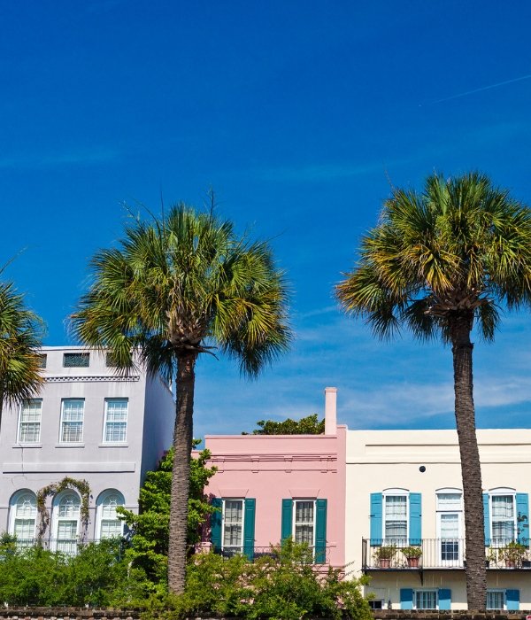 Colorful homes in Charleston, SC